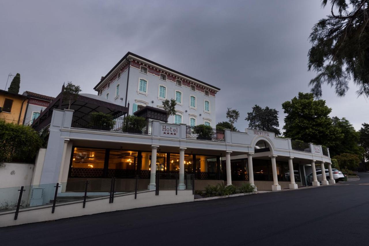 Gardone Palace Hotel Gardone Riviera Exterior foto