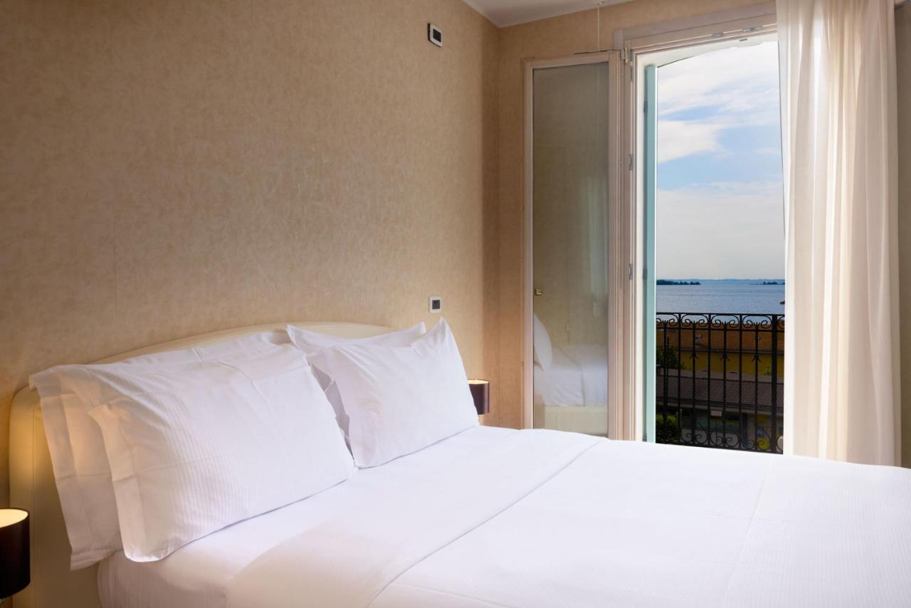 Gardone Palace Hotel Gardone Riviera Exterior foto