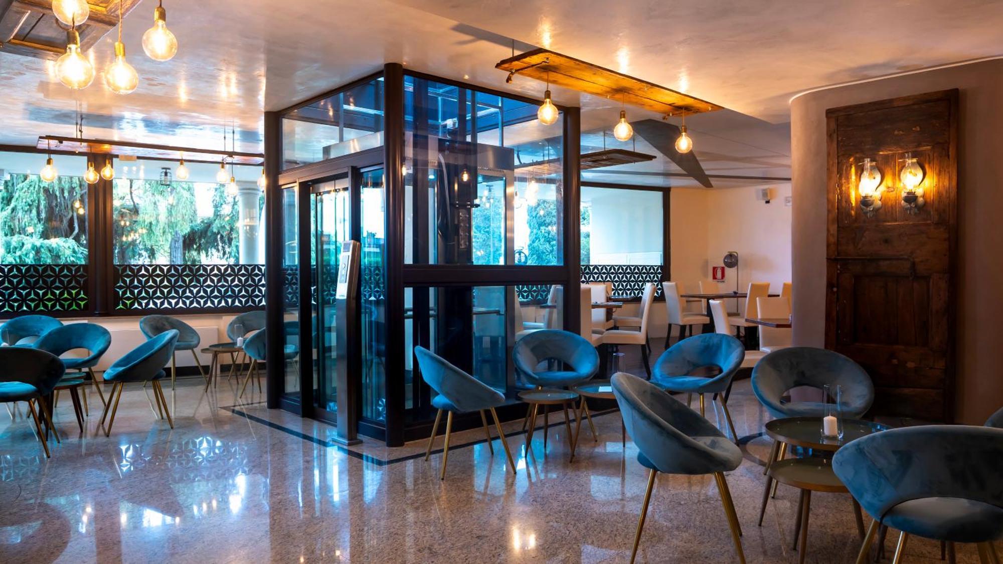 Gardone Palace Hotel Gardone Riviera Exterior foto