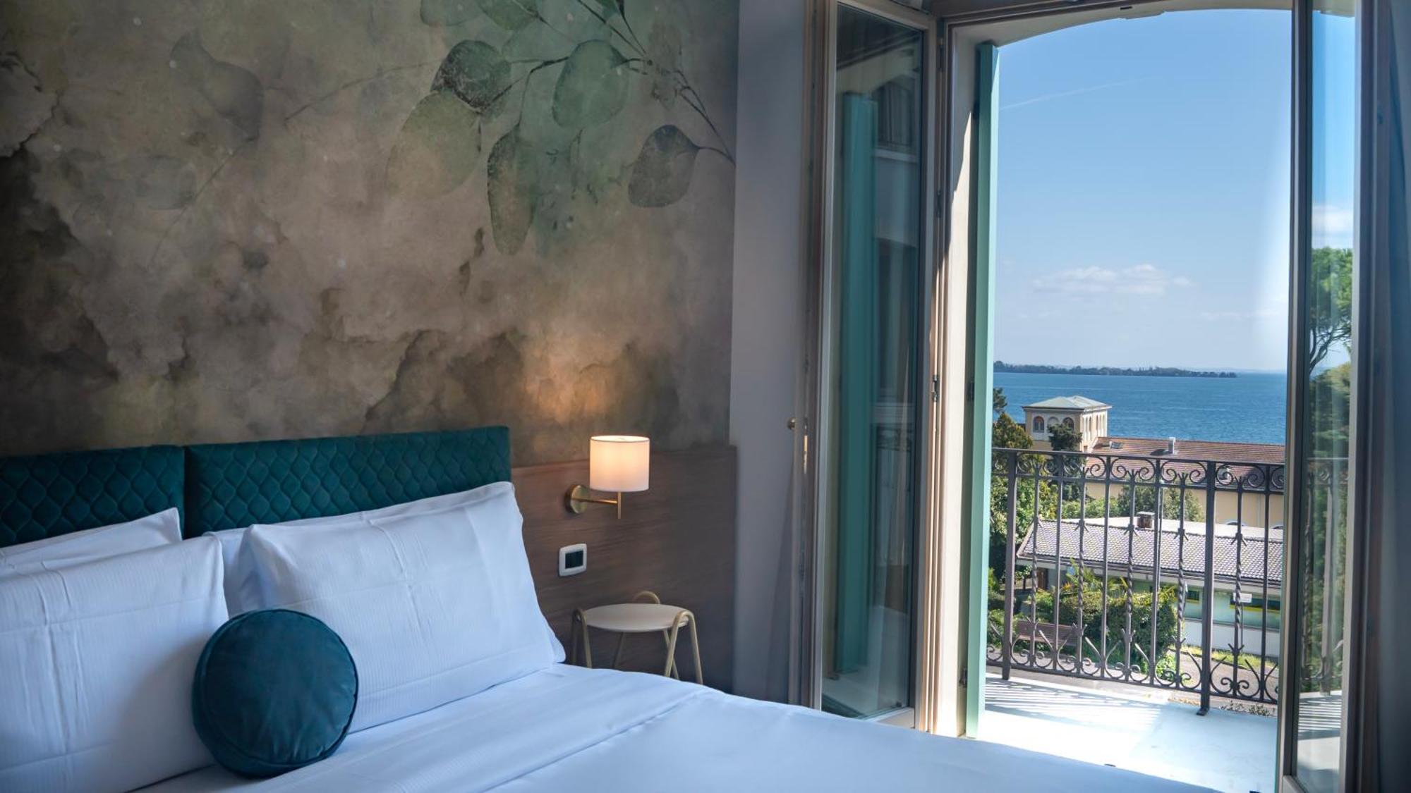 Gardone Palace Hotel Gardone Riviera Exterior foto